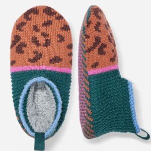 NWT Youth Patterned Gripper Slipper - Double Cushion Y2 Youth 1-5